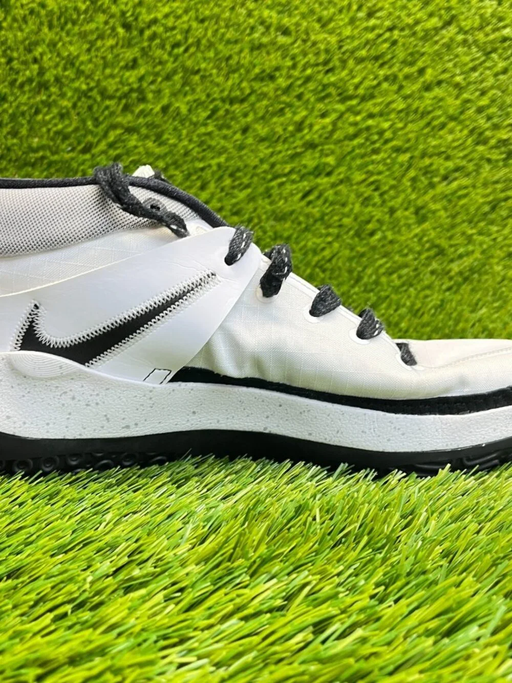 Nike KD 13 TB Mens Size 8.5 White Black Gray Running Basketball‎ Shoes Sneakers